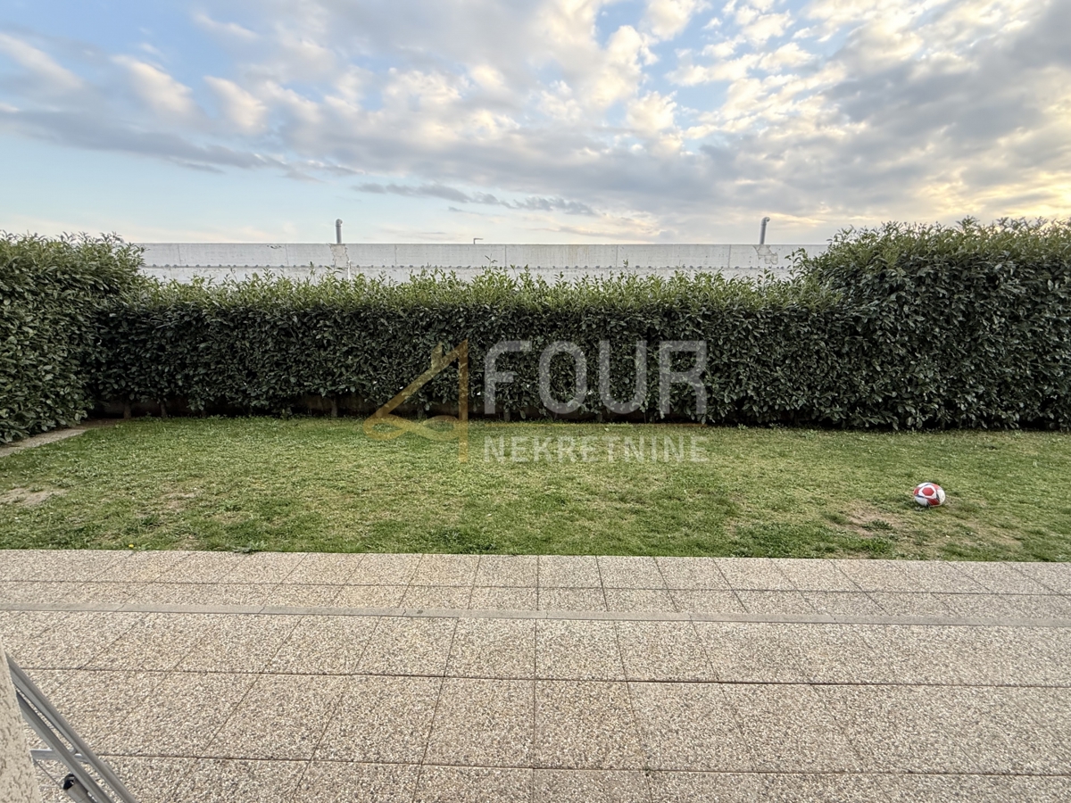Flat For sale - PRIMORSKO-GORANSKA KASTAV