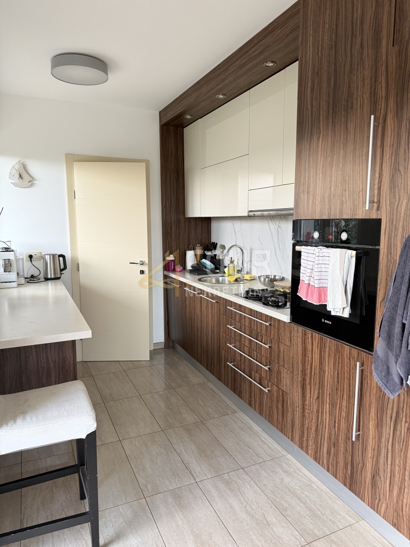 Flat For sale - PRIMORSKO-GORANSKA KASTAV