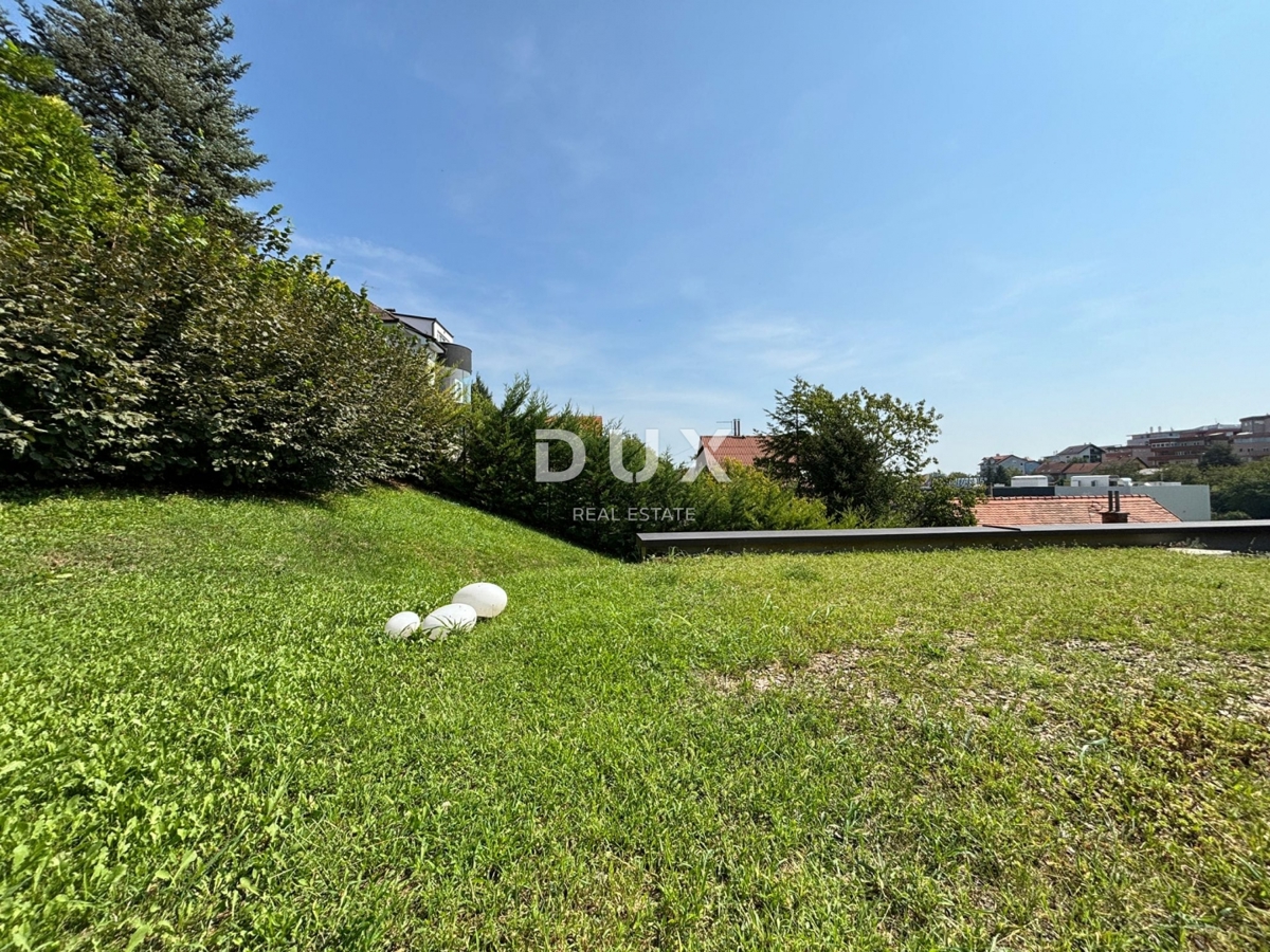 Dom Na sprzedaż - GRAD ZAGREB ZAGREB