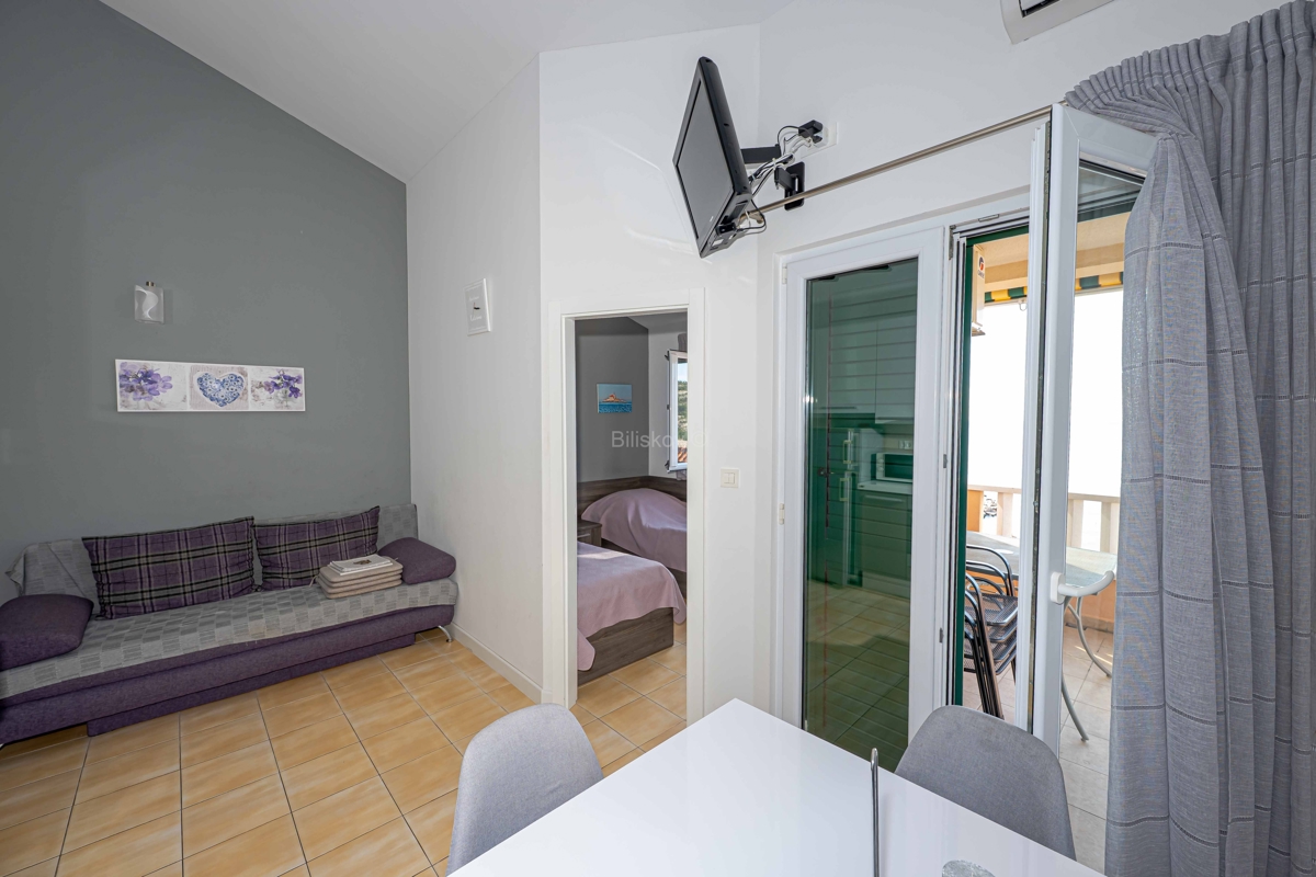 Casa In vendita - ŠIBENSKO-KNINSKA ROGOZNICA