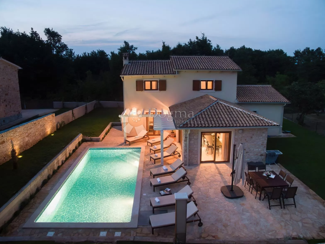 House For sale - ISTARSKA BARBAN