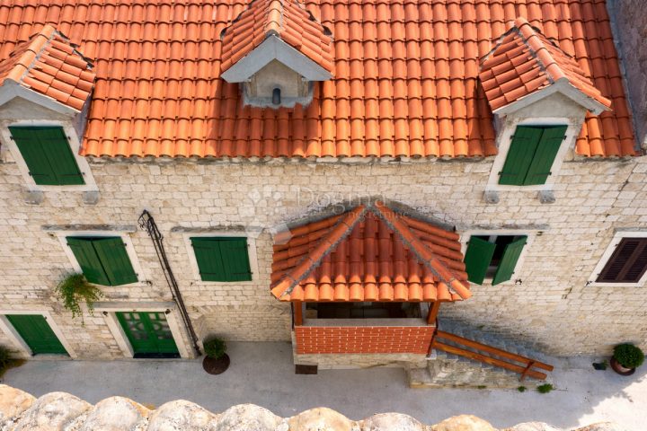 Casa in vendita 180 m² – Kaštela