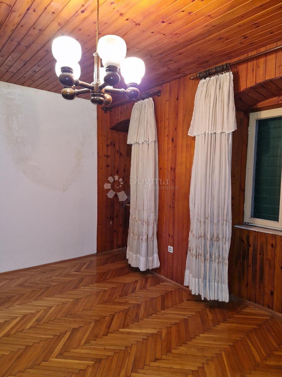 Kuća Na prodaju - SPLITSKO-DALMATINSKA KAŠTELA