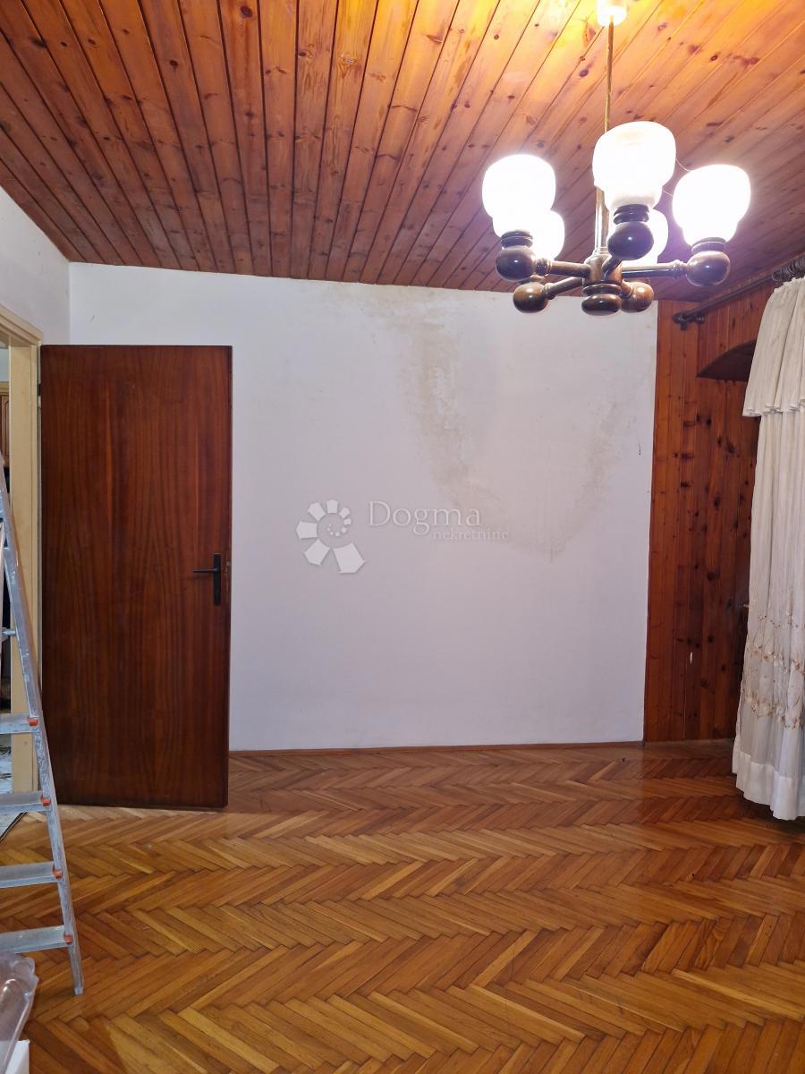 Kuća Na prodaju - SPLITSKO-DALMATINSKA KAŠTELA