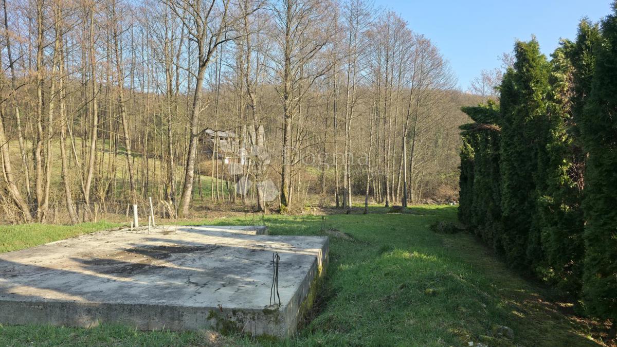 Pozemok Na predaj - KRAPINSKO-ZAGORSKA ZABOK