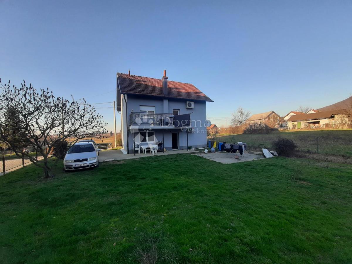 Dům Na prodej - Zagrebačka Bistra - foto 1/39