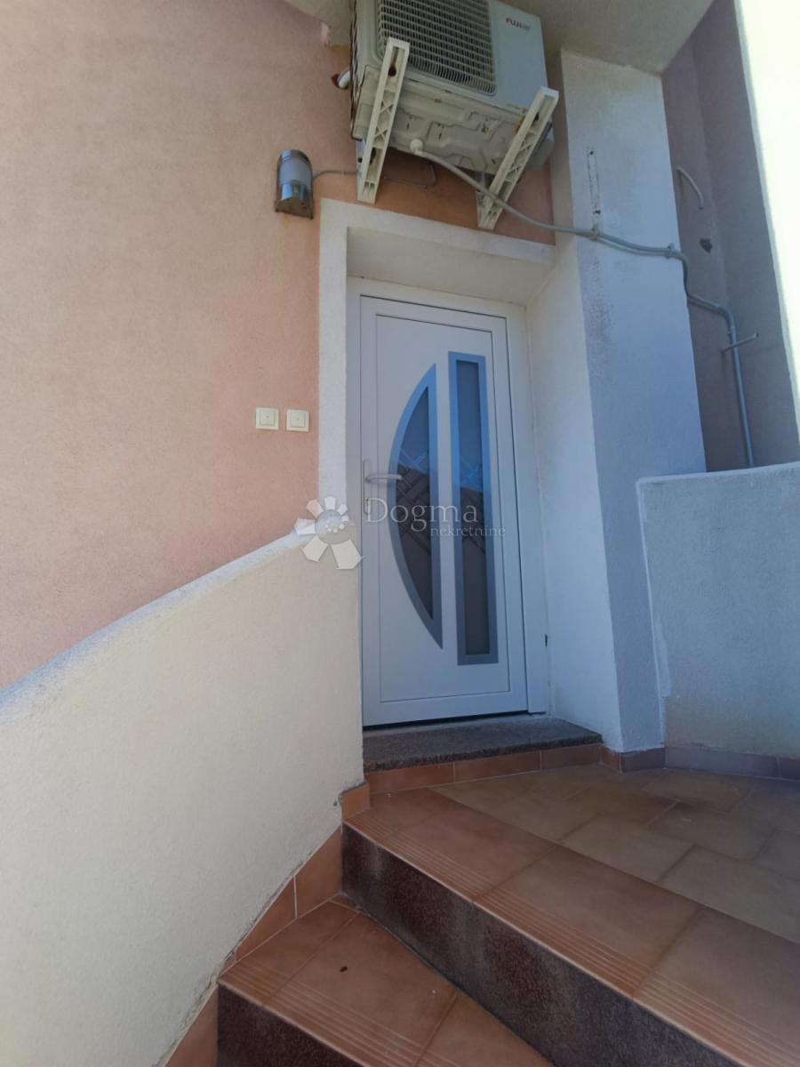 Apartma Na predaj - PRIMORSKO-GORANSKA RAB