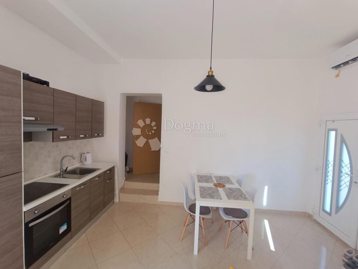 Apartma Na predaj - PRIMORSKO-GORANSKA RAB