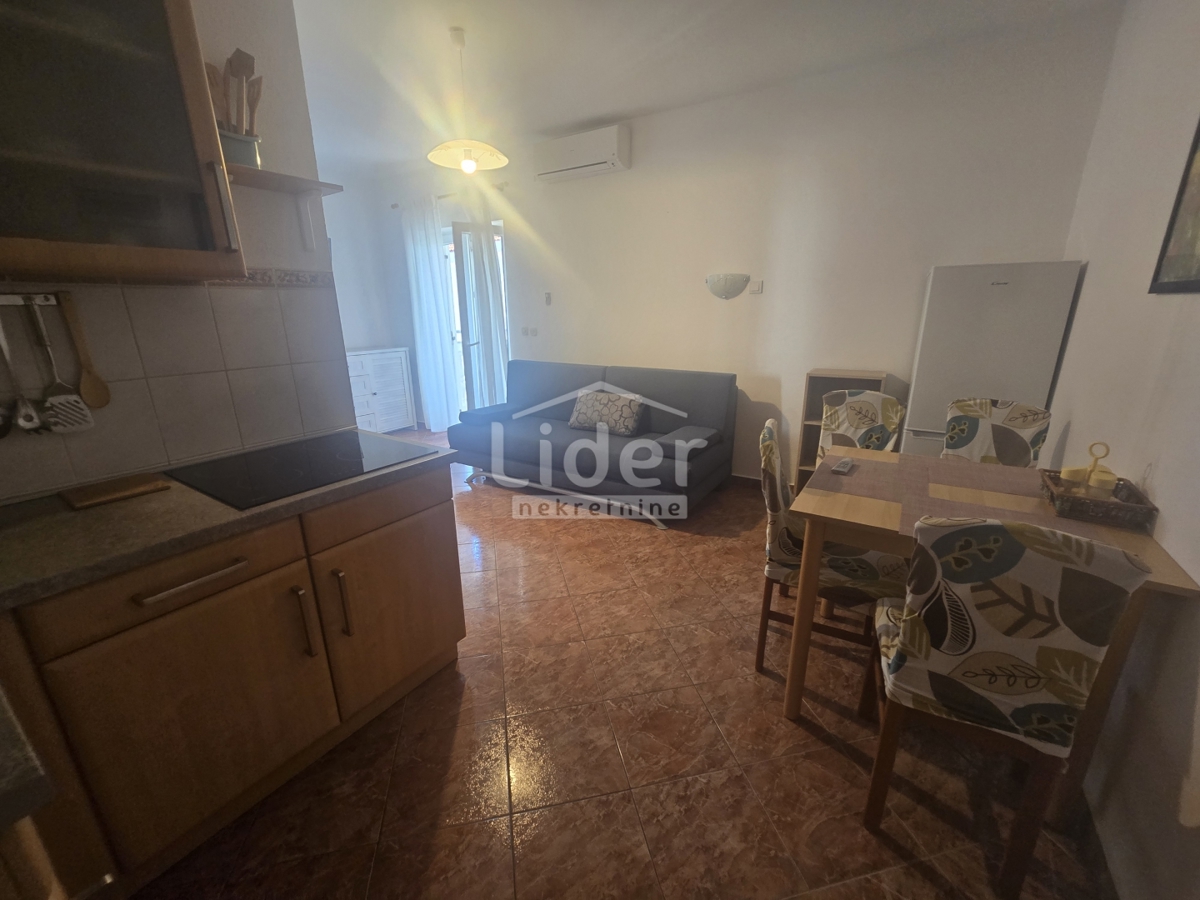Apartma Na predaj - LIČKO-SENJSKA NOVALJA