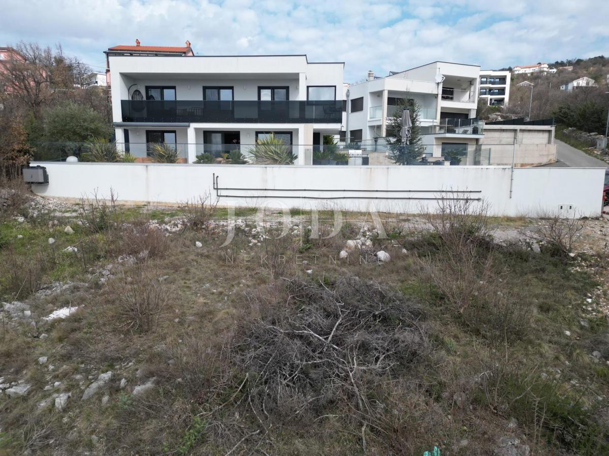 Hiša Na predaj - PRIMORSKO-GORANSKA CRIKVENICA