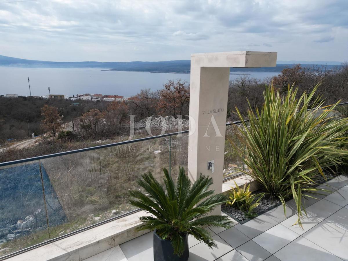 Hiša Na predaj - PRIMORSKO-GORANSKA CRIKVENICA