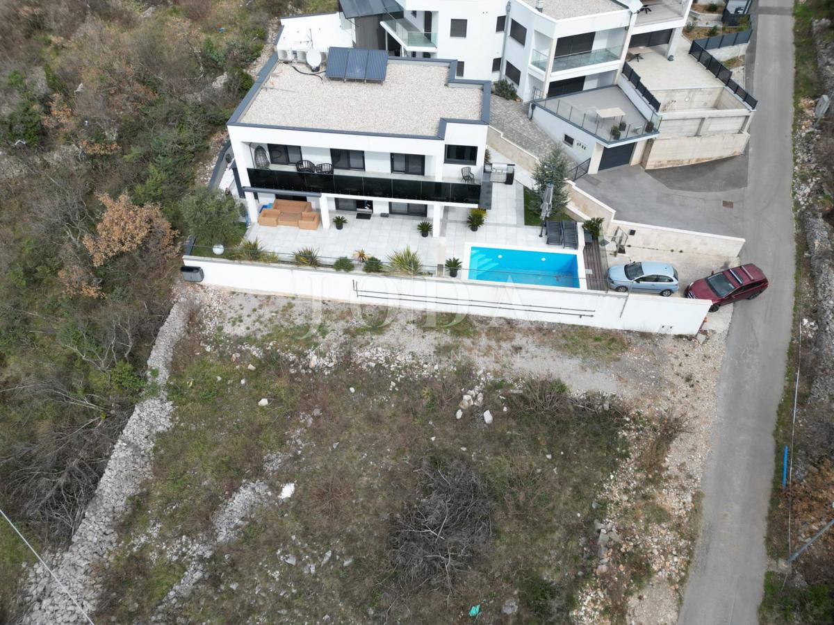 Hiša Na predaj - PRIMORSKO-GORANSKA CRIKVENICA