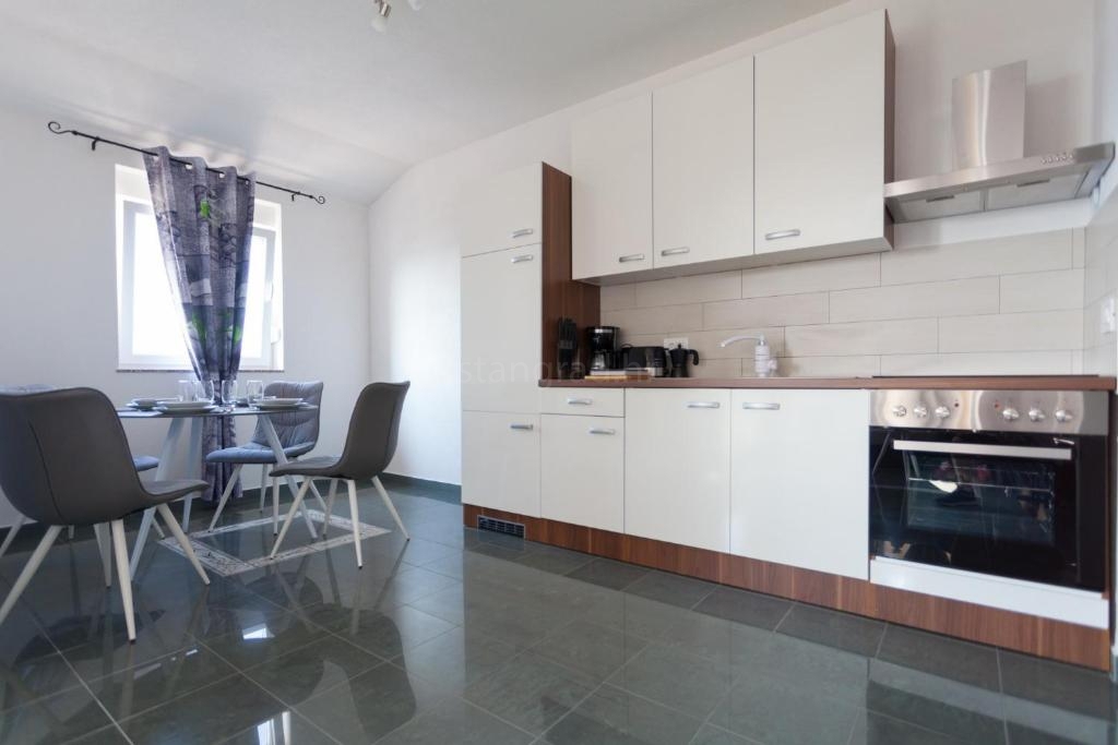House For sale - PRIMORSKO-GORANSKA KRK