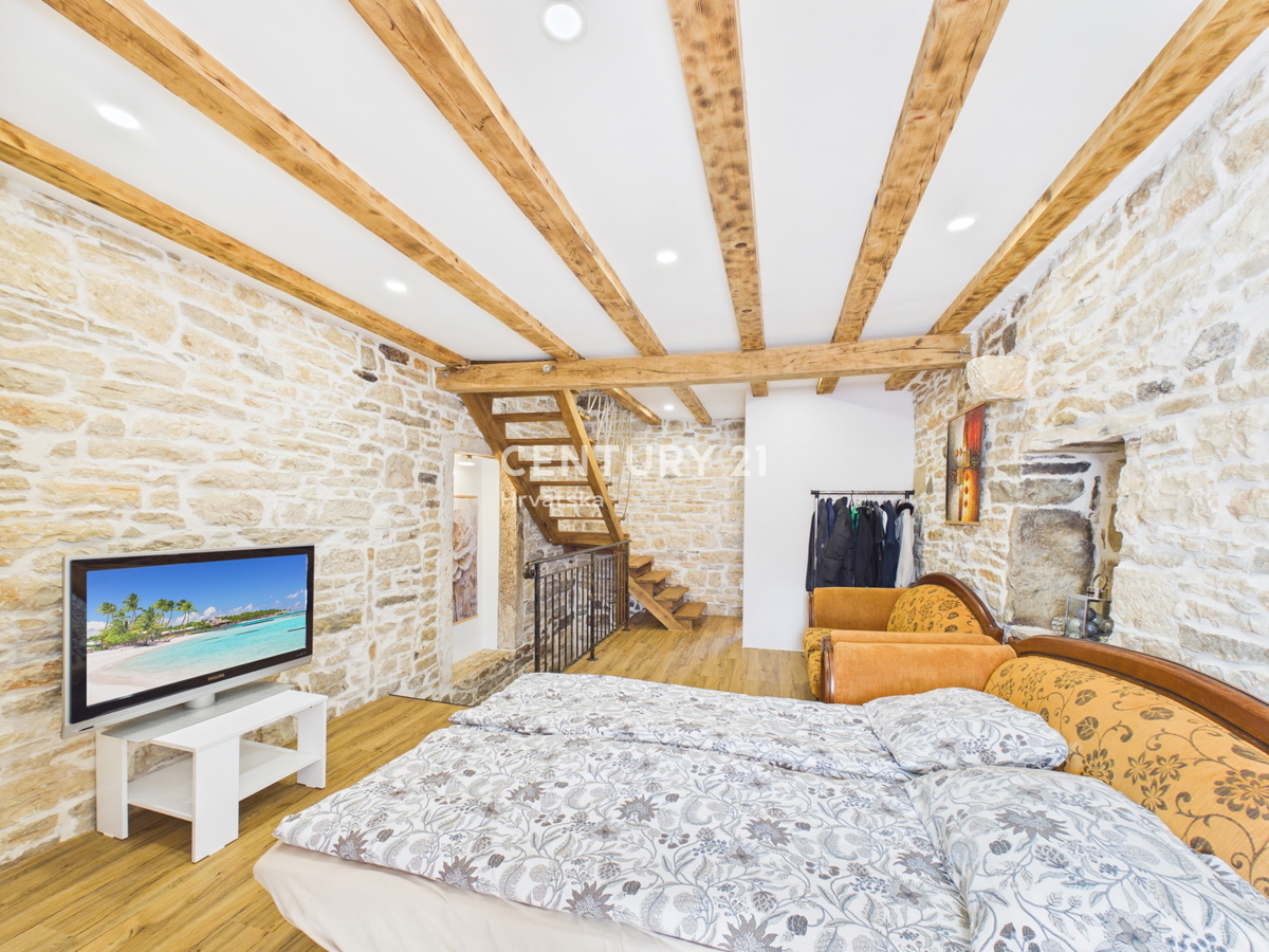 Haus Zu verkaufen - ISTARSKA GROŽNJAN