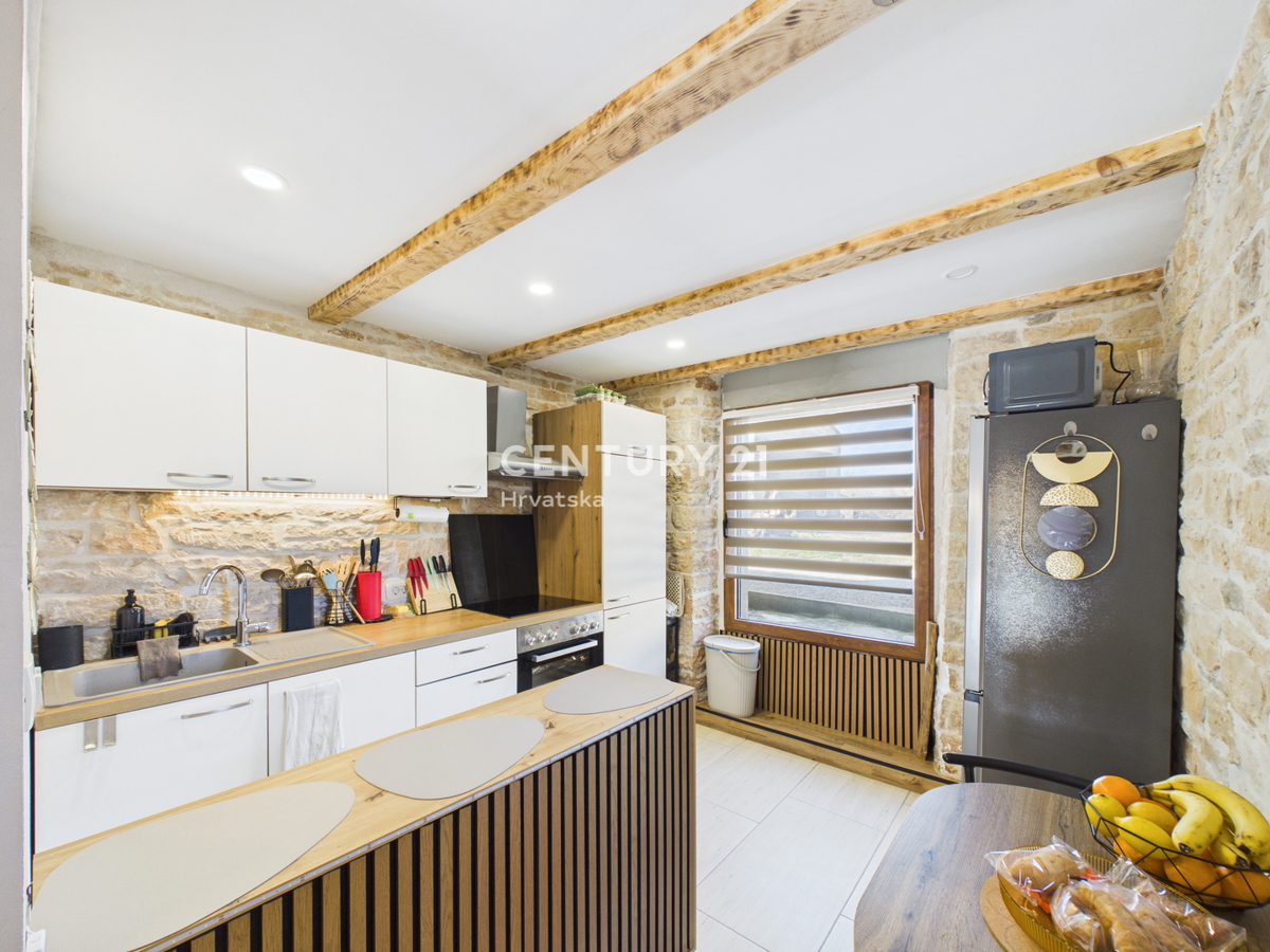 Haus Zu verkaufen - ISTARSKA GROŽNJAN