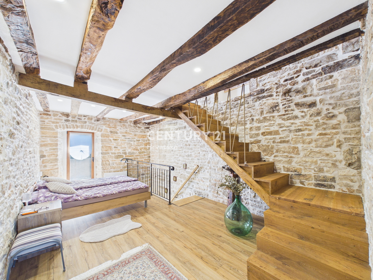 Haus Zu verkaufen - ISTARSKA GROŽNJAN