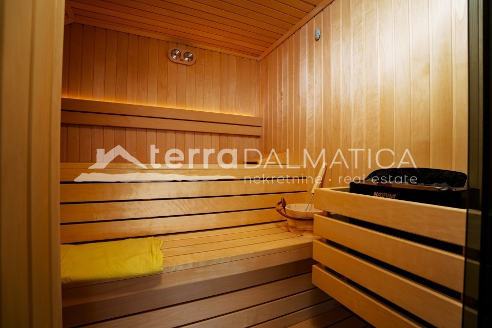 Casa In vendita - SPLITSKO-DALMATINSKA SPLIT