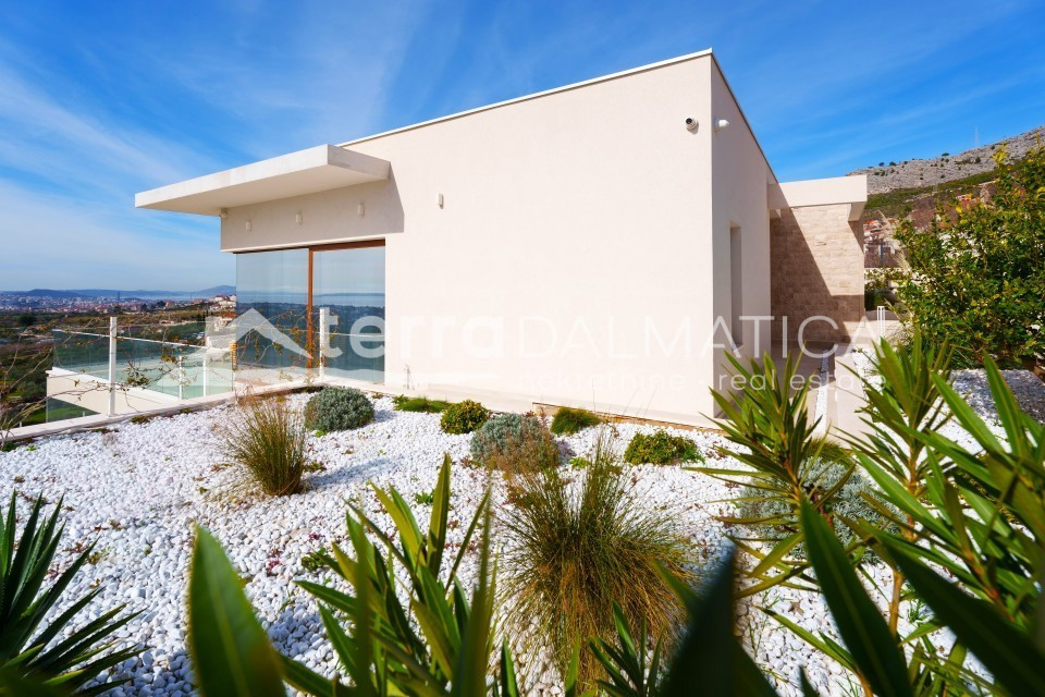 Casa In vendita - SPLITSKO-DALMATINSKA SPLIT