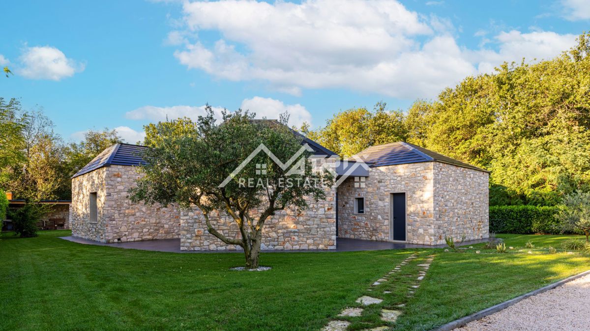 Kuća Na prodaju - ISTARSKA UMAG