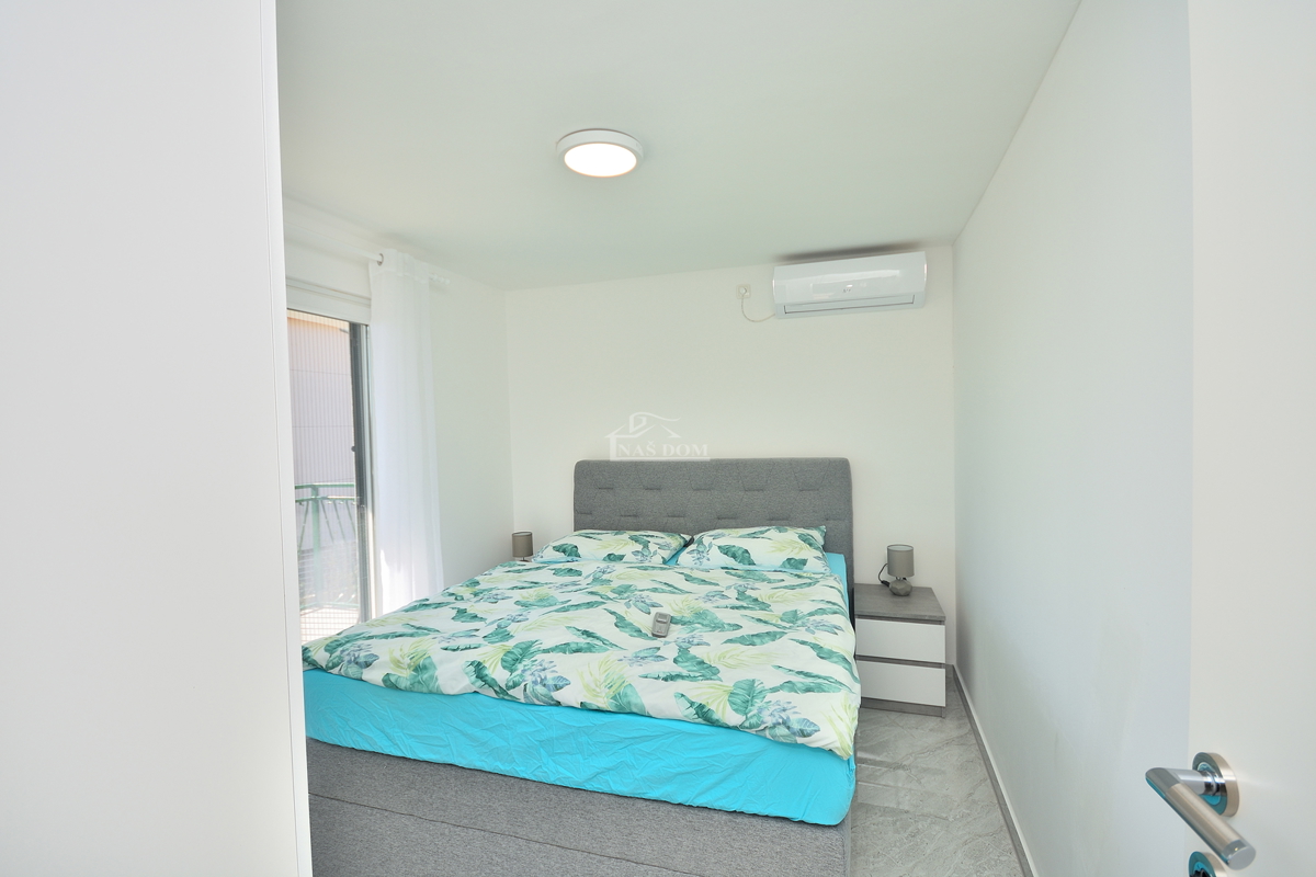 Flat For sale - ŠIBENSKO-KNINSKA VODICE