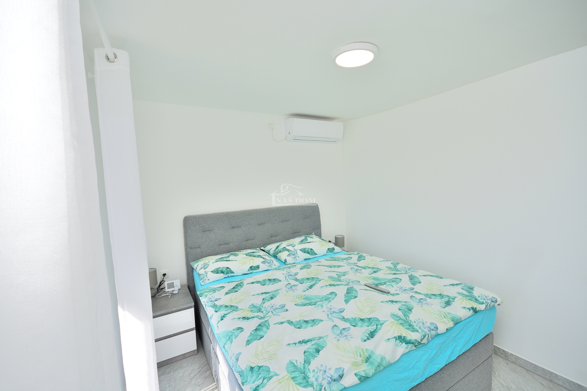 Flat For sale - ŠIBENSKO-KNINSKA VODICE