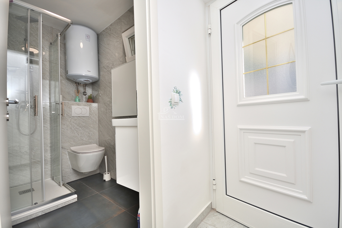 Flat For sale - ŠIBENSKO-KNINSKA VODICE