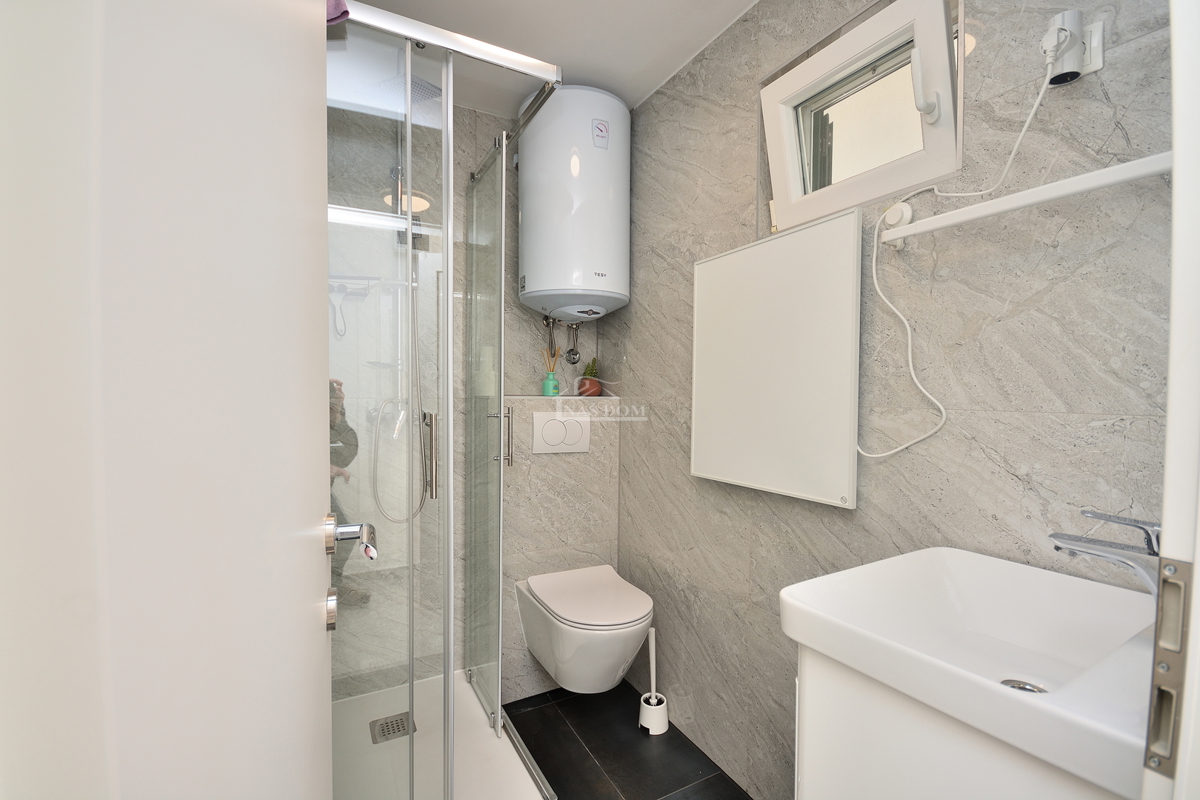 Flat For sale - ŠIBENSKO-KNINSKA VODICE