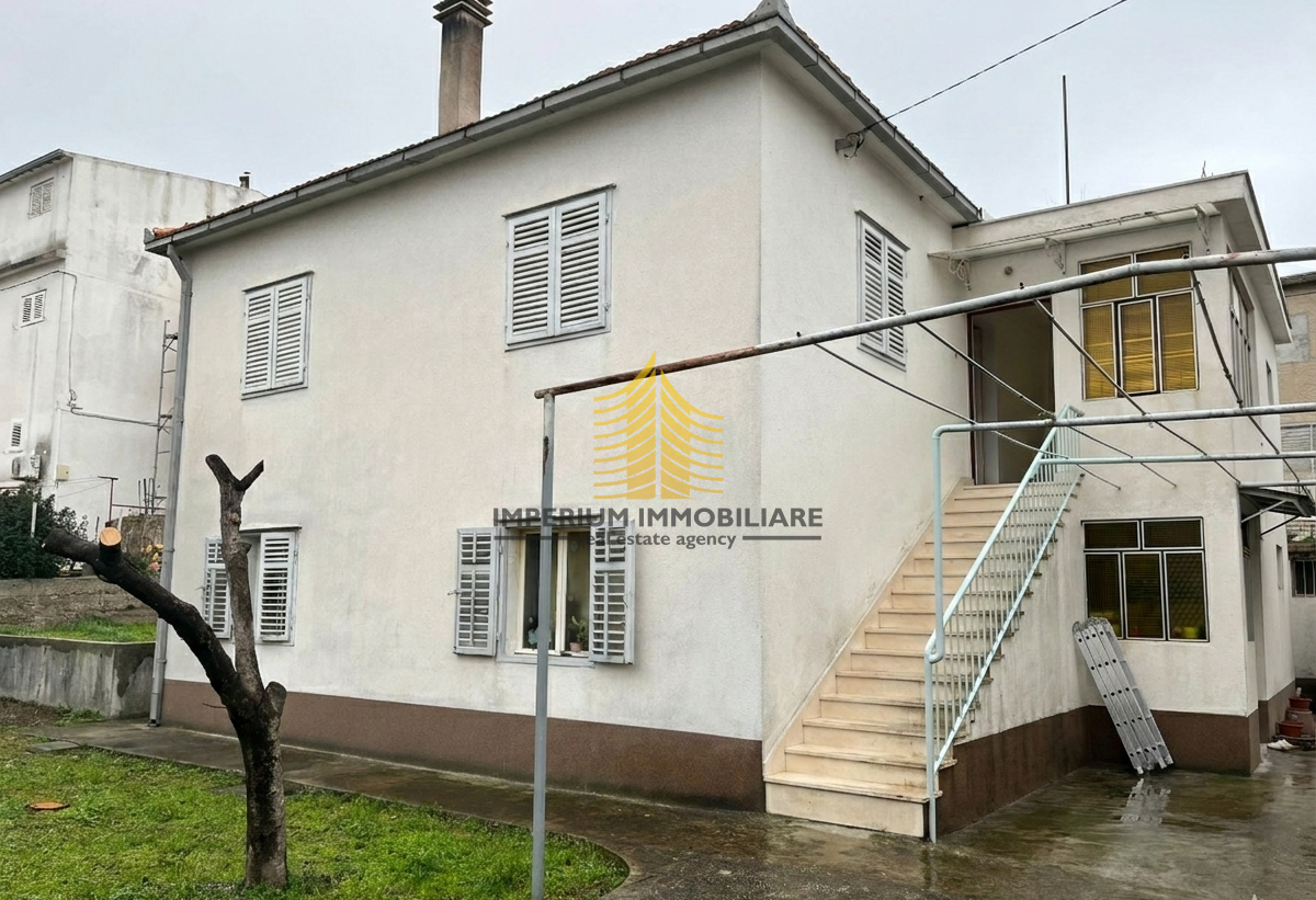 Casa In vendita - Splitsko-dalmatinska Split - foto 1/11