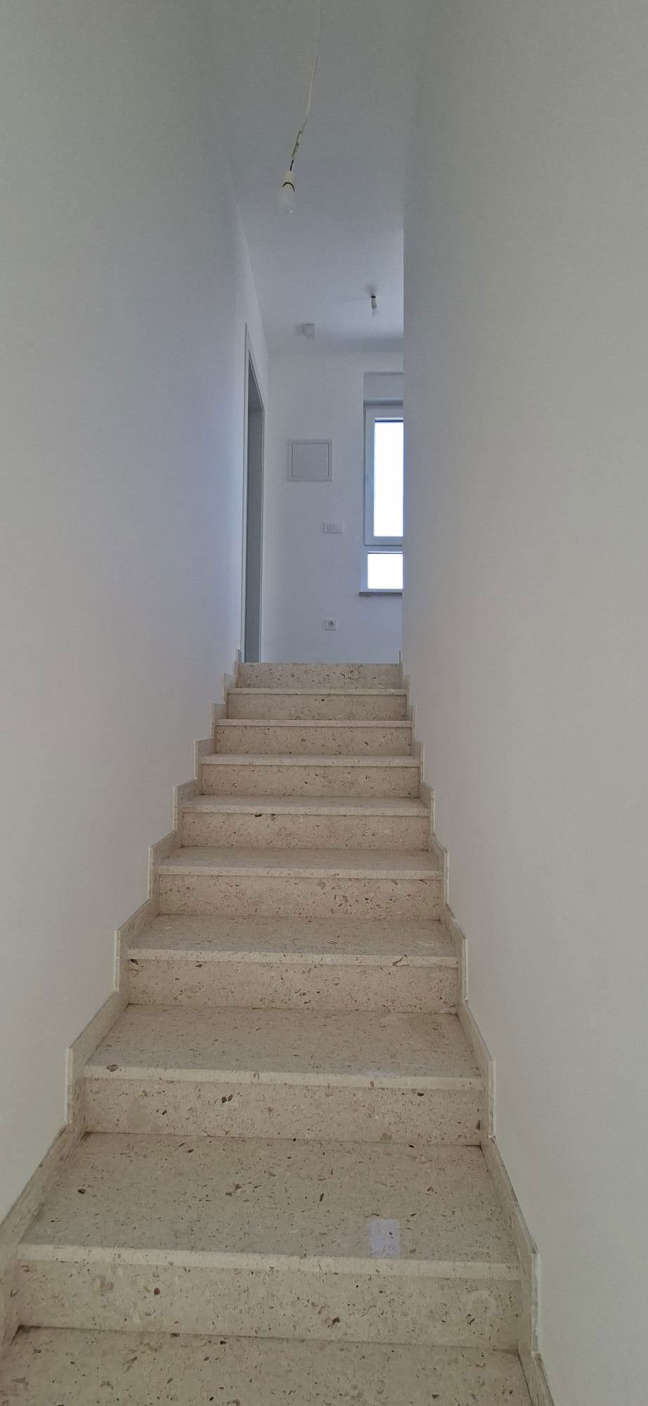 Dom Na predaj - ŠIBENSKO-KNINSKA ŠIBENIK