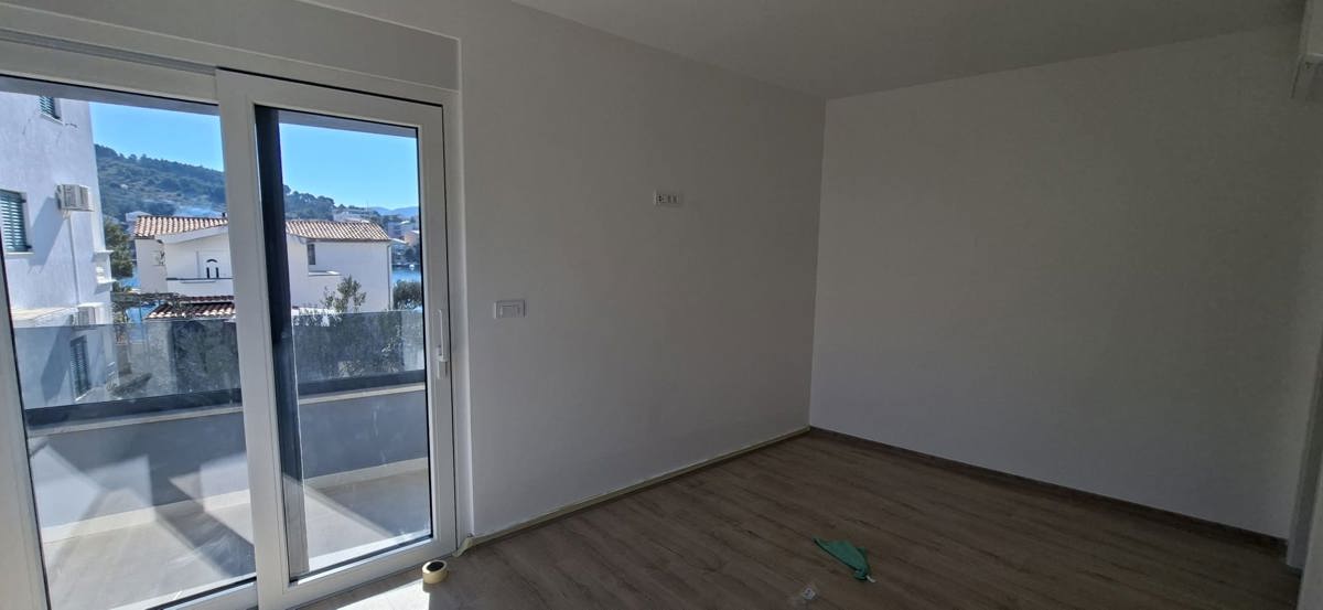 Dom Na predaj - ŠIBENSKO-KNINSKA ŠIBENIK
