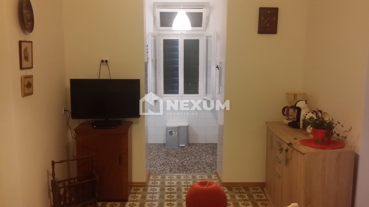 Casa In vendita - SPLITSKO-DALMATINSKA KAŠTELA