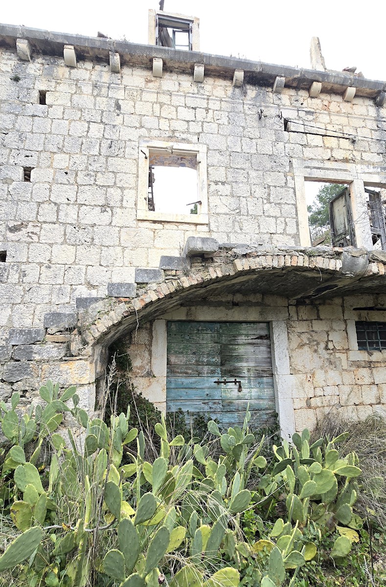 House For sale - SPLITSKO-DALMATINSKA BRAČ
