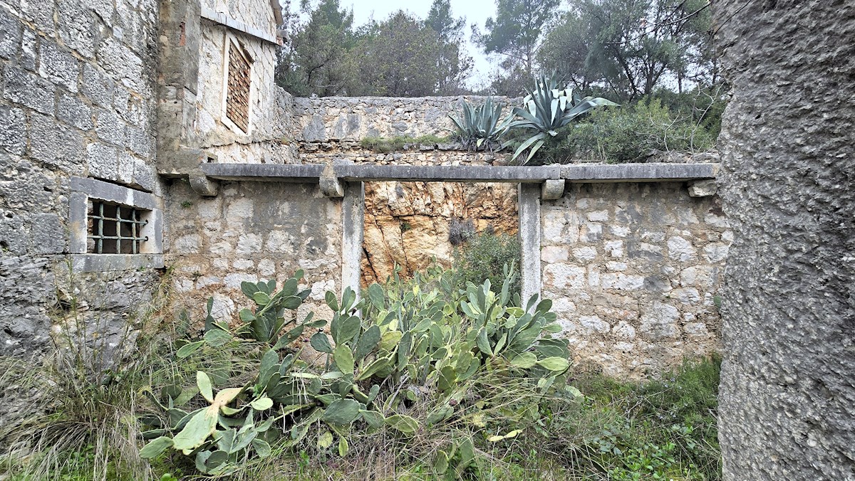 House For sale - SPLITSKO-DALMATINSKA BRAČ