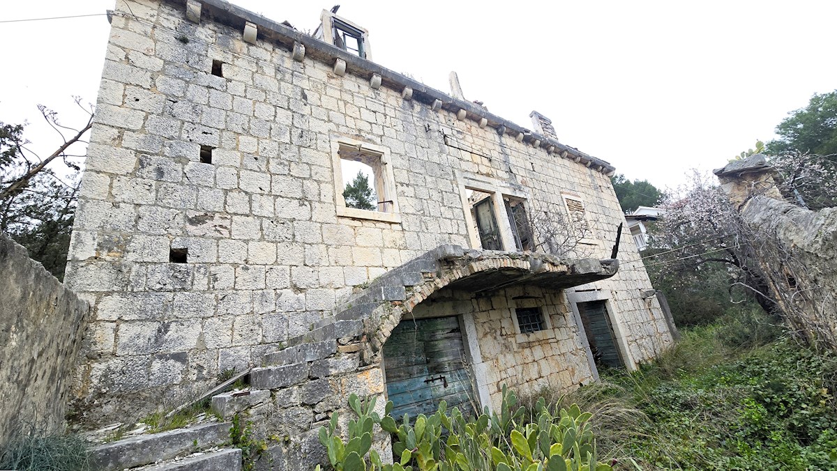 House For sale - SPLITSKO-DALMATINSKA BRAČ