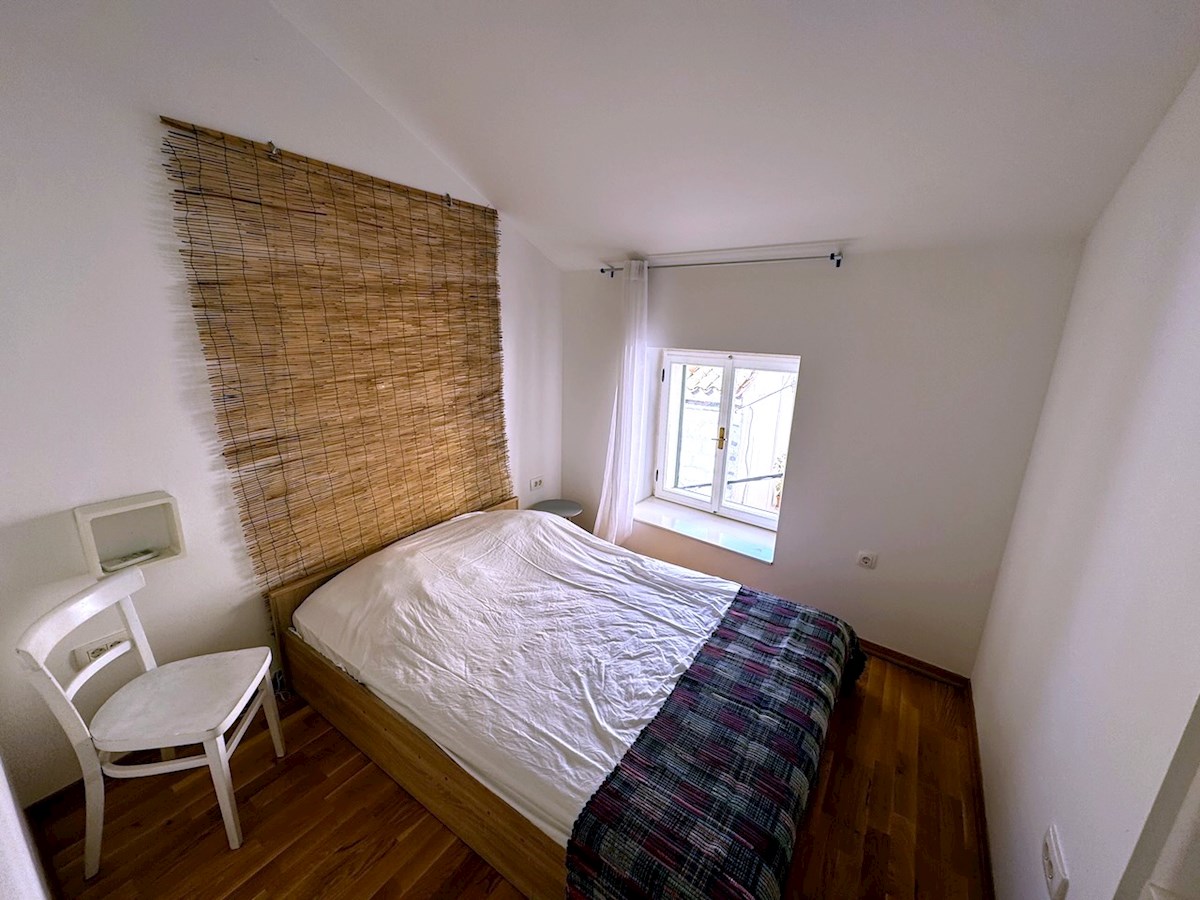 Apartment Zu verkaufen - SPLITSKO-DALMATINSKA HVAR