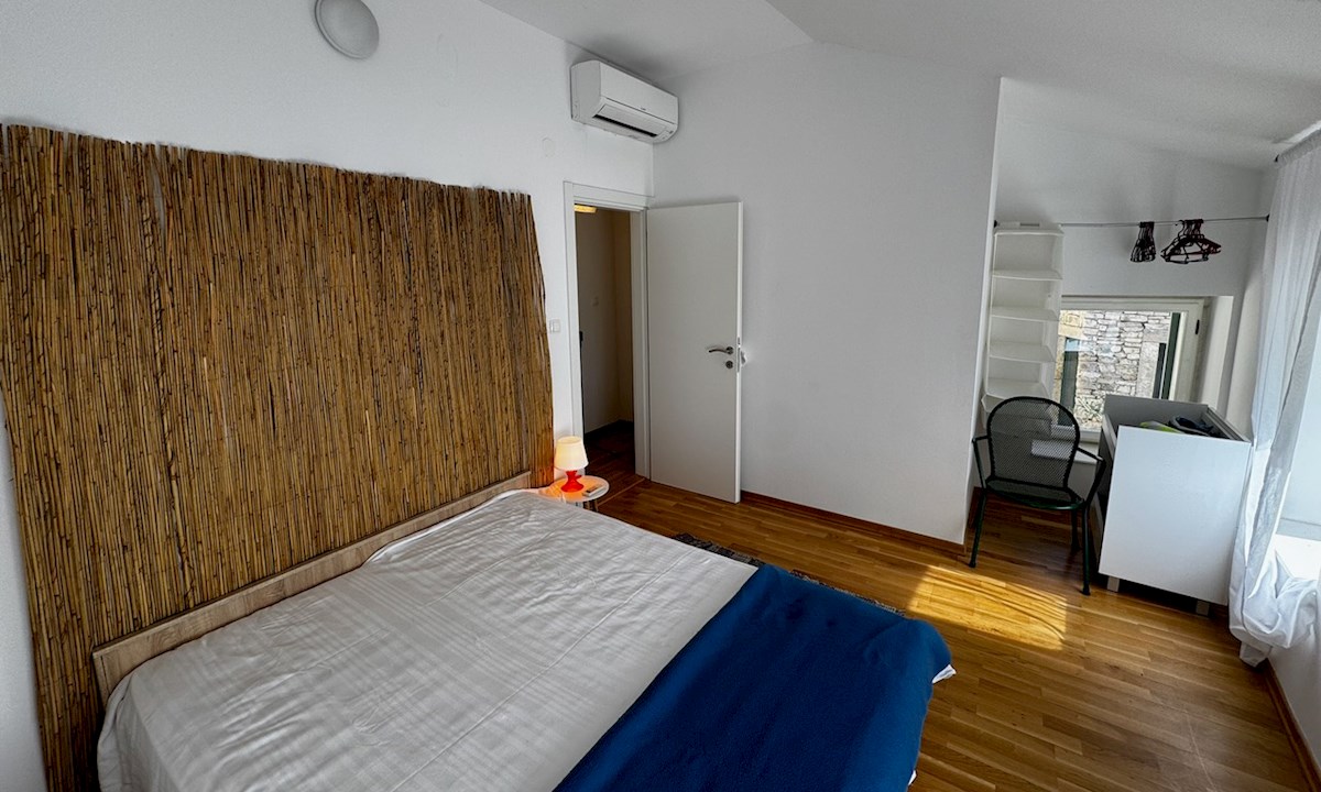 Apartment Zu verkaufen - SPLITSKO-DALMATINSKA HVAR