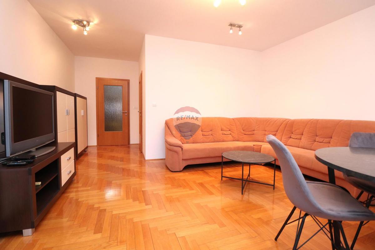 Appartement À louer - GRAD ZAGREB ZAGREB
