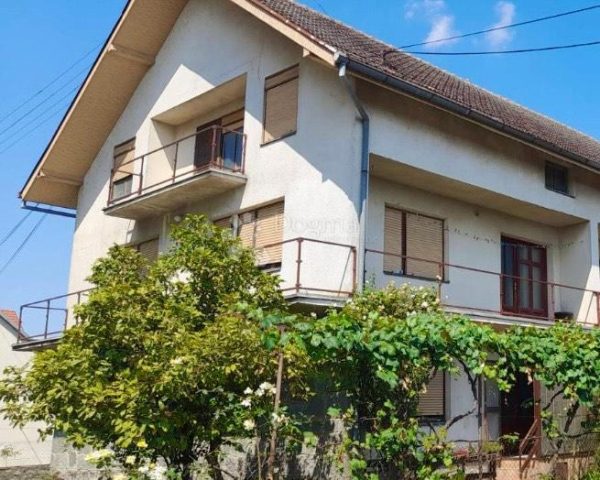 Maison à vendre 279 m² – Našice