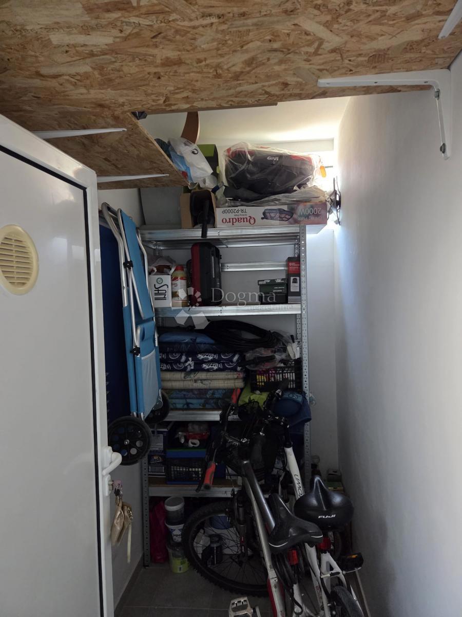 Flat For sale - ZADARSKA PAKOŠTANE