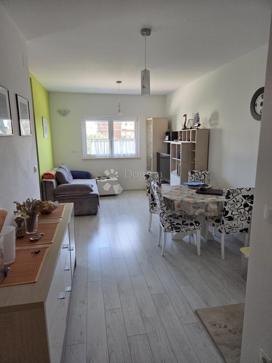 Flat For sale - ZADARSKA PAKOŠTANE