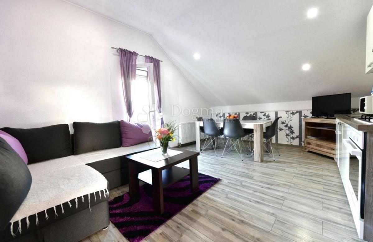 Maison À vendre - KARLOVAČKA RAKOVICA