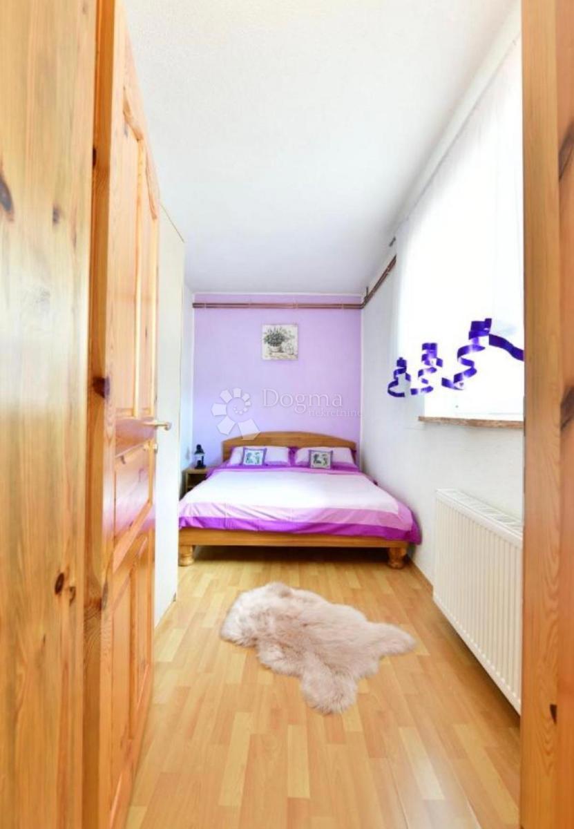 Maison À vendre - KARLOVAČKA RAKOVICA