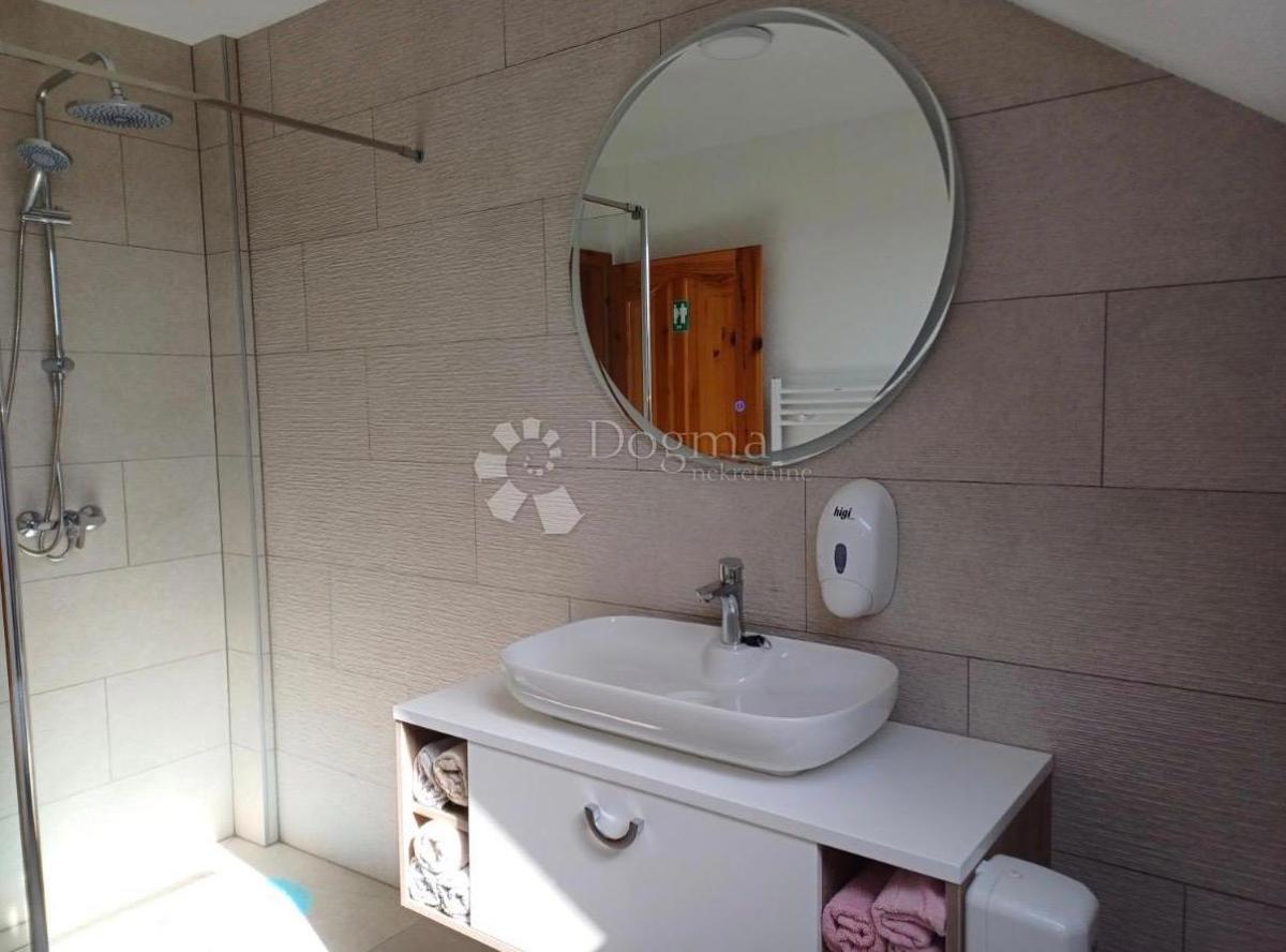Maison À vendre - KARLOVAČKA RAKOVICA
