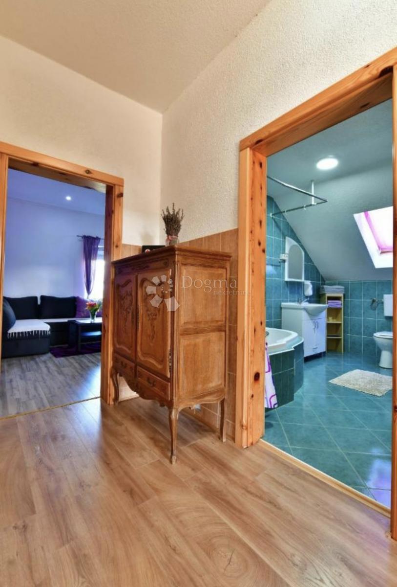 Maison À vendre - KARLOVAČKA RAKOVICA