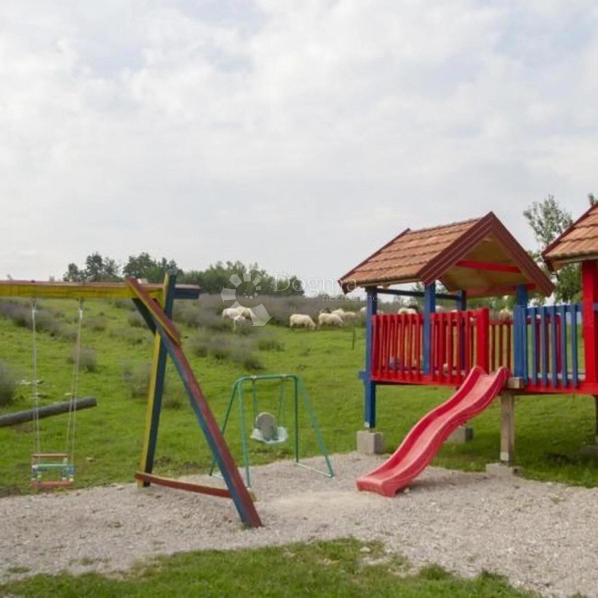 Maison À vendre - KARLOVAČKA RAKOVICA