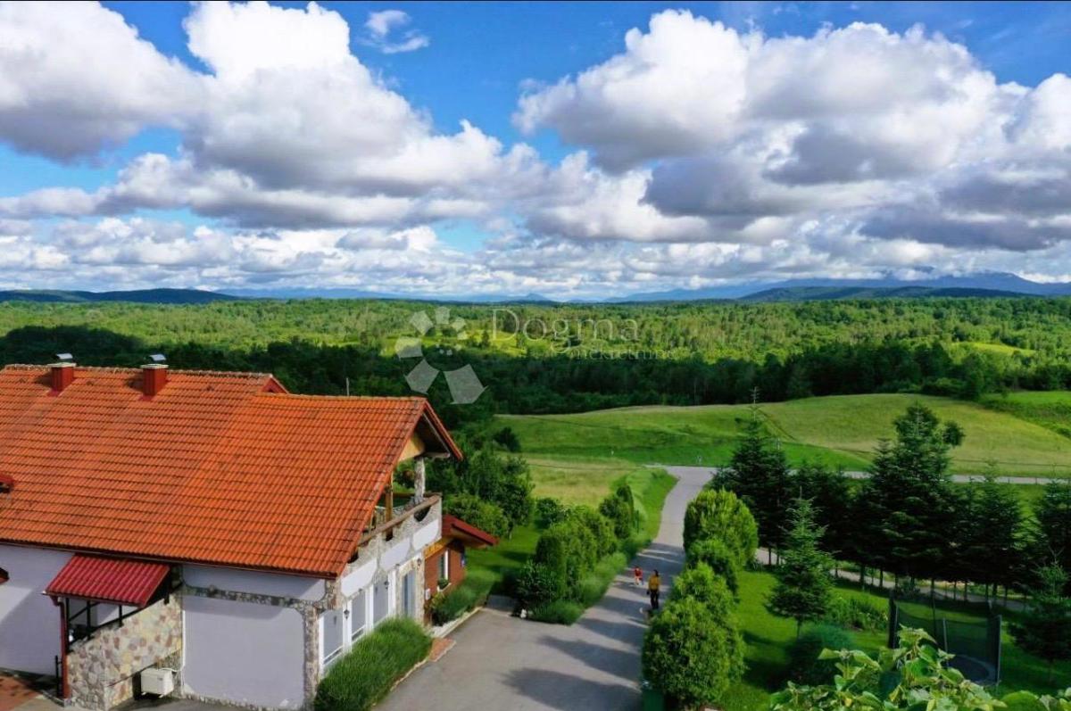 Maison À vendre - KARLOVAČKA RAKOVICA