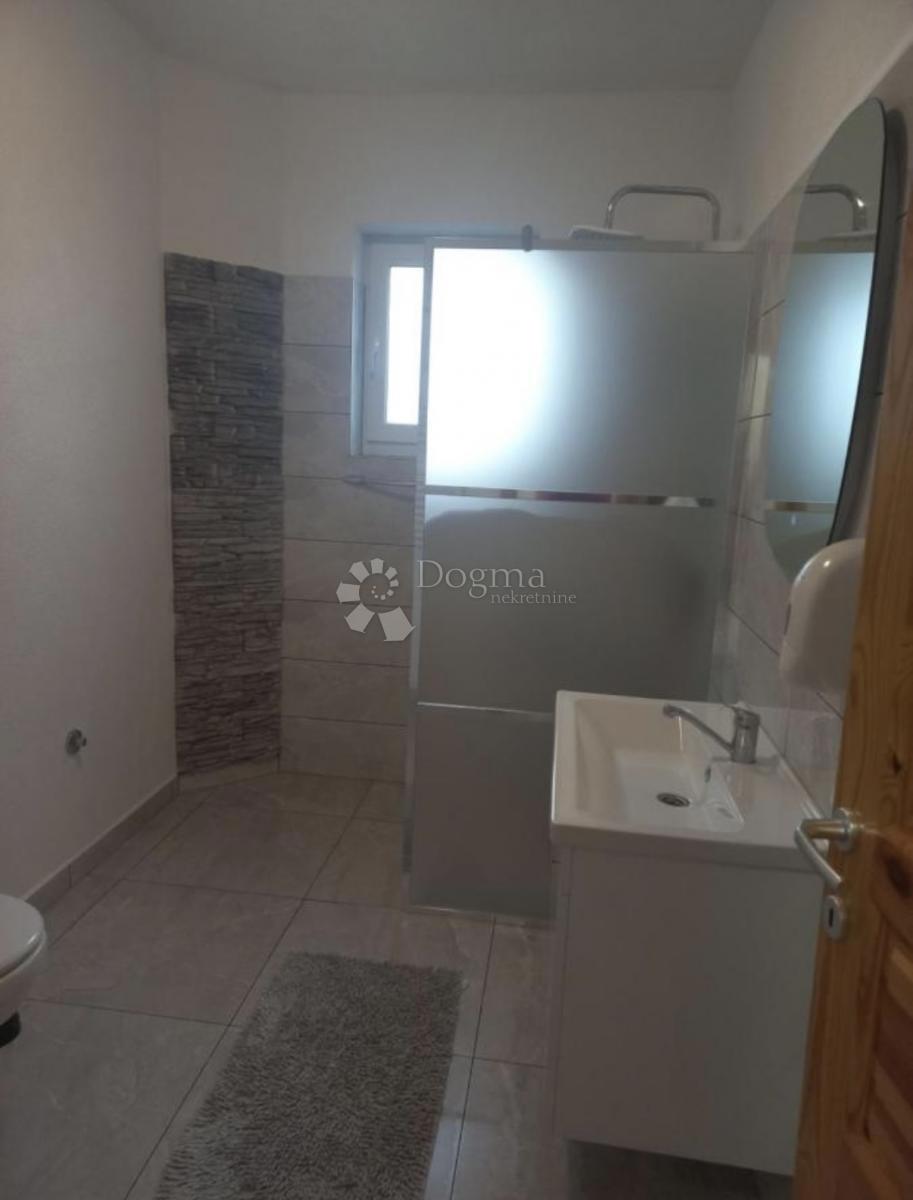 Maison À vendre - KARLOVAČKA RAKOVICA