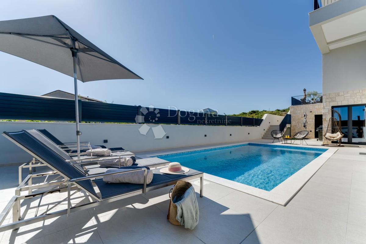 Casa Da affittare - ŠIBENSKO-KNINSKA ŠIBENIK