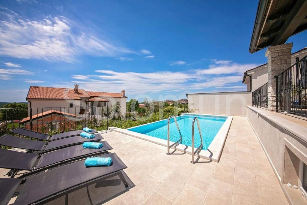 Kuća Na prodaju - ISTARSKA SVETI LOVREČ