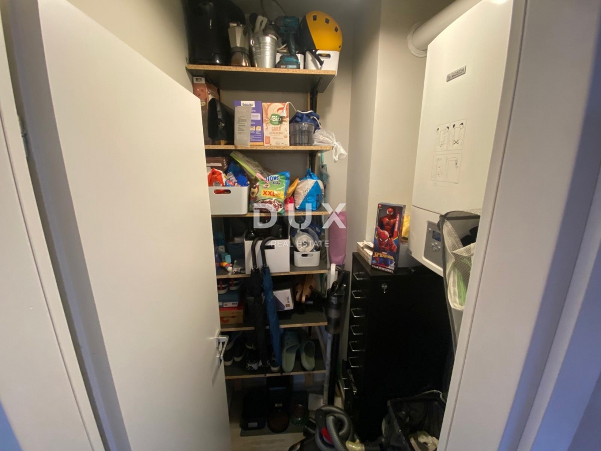 Flat For sale - PRIMORSKO-GORANSKA KASTAV
